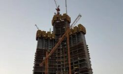 ساخت آسمان‌خراش یک کیلومتری عربستان از سر گرفته شد /عکس
