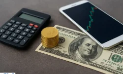 آرامش مصنوعی در بازار دلار  و بی‌ اعتمادی در بورس | اقتصاد ایران بر لبه تیغ در حرکت است؟