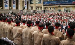 حرکت مردمی، هزینه استعمارگران را بالا برد؛ ره‌آورد نیروهای مردم