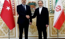 دیدار وزیر خارجه ترکیه با عراقچی