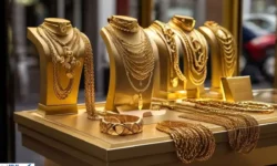 قیمت امروز طلای ۱۸ عیار گران تر شد ( پنجشنبه ۲۲ آبان ۱۴۰۴)
