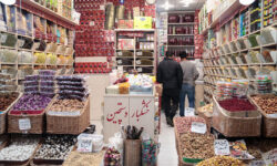 آغاز به کار نمایشگاه یلدا در کرج