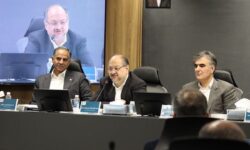 بانک مرکزی مسیر تأمین مالی پتروشیمی‌ها را نیز هموار کرد/ اوراق یک میلیارد و ۵۰ میلیون دلاری برای ۶ پروژه مهم پتروشیمی کشور