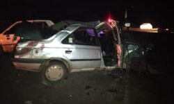 برخورد مرگبار پژو با گاردریل در محور اراک–قم یک فوتی بر جای گذاشت
