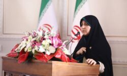 بهروزآذر: روایت واحد و واقعی از زن ایرانی به دنیا ارائه دهیم