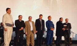 بیست سال روایت، همدلی و گفتگو؛ تئاتر کُردی سقز صحنه هم‌زبانی ملت‌ها