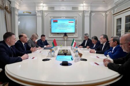 تاکید بر ضرورت همکاری تهران -مینسک بر جلوگیری از نقض اصول منشور ملل
