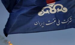 تحقق مشارکت مردم در اقتصاد با فروش سهام شرکت ملی نفت در بورس