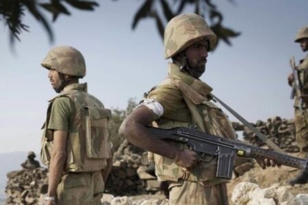حمله به مرزبانی پاکستان در مرز افغانستان؛ ۶ نظامی کشته شدند