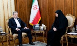دیدار سرکنسول ایران در آلماتی با وزیر امور خارجه