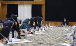 دیدار صمیمانه معاون رئیس‌جمهور با زنان خبرنگار در هفته زن