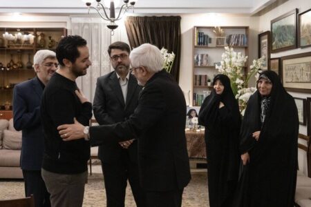 دیدار معاون اول رئیس‌جمهور با خانواده اشرف بروجردی