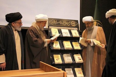 رونمایی از ۱۲ عنوان کتاب پژوهشگاه مطالعات تقریبی در هفته پژوهش