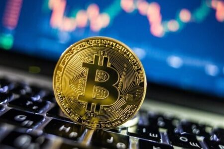 سقوط بیت‌کوین / کاهش نرخ بانک مرکزی آمریکا تاثیر گذار بود