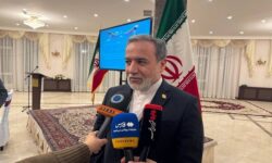 عراقچی: حامی حضور شرکت‌های فناور اصفهانی در نمایشگاه‌های جهانی  هستیم