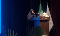 علاسوند: زنان باید با حفظ هویت زنانه در اجتماع نقش‌آفرین باشند