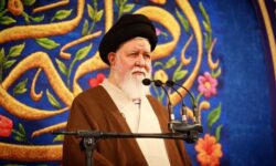 علم الهدی:فشار اصلی دشمن، تغییر هویت دینی و فرهنگی ملت ایران است