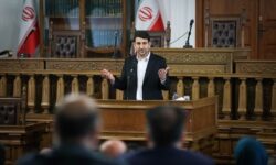 فضای سایبری با حضور وزیر ارتباطات در مجلس بررسی می شود