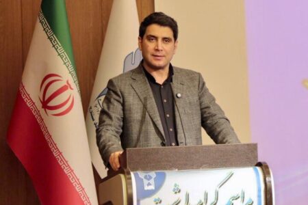 لهونی:حضور نخبگان و دانشجویان در کنار دولت راهگشای بسیاری از مسائل است