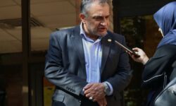واکنش رئیس دانشگاه شریف به تماس با خانواده دانشجویان درباره پوشش