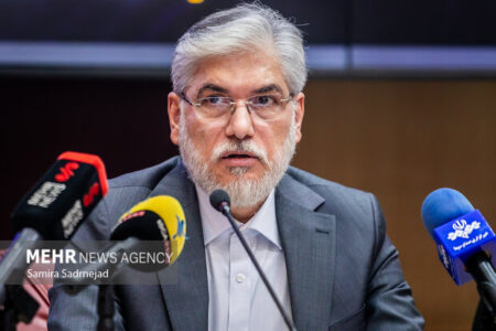 وزیر علوم وارد تبریز شد