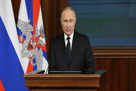 پوتین: نیروهای ما در حال پیشروی های برق آسا هستند
