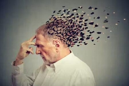 ارتباط علائم خاص افسردگی در میانسالی با خطر ابتلا به زوال عقل