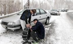 بارش برف و کولاک در جاده‌های ۱۴ استان