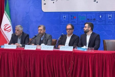 خطیب زاده: تحریم‌ها جنگ تمام عیار علیه ایران است
