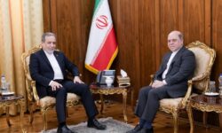 دیدار سفیر ایران در نیوزلند با عراقچی