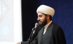 «زندگی با آیه‌ها» در اعتکاف امسال؛ ۱۷ هزار لرستانی معتکف شدند