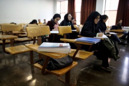 علت اعتراضات دانشجویان در قم؟ / بلاتکلیفی در آزمون دانشکده پزشکی
