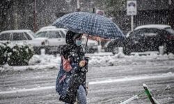 هشدار فوری هواشناسی به تهرانی ها/ برف و باران تا ساعتی دیگر میهمان پایتخت‌نشینان