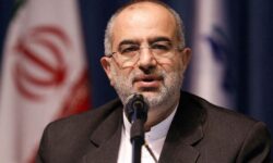واکنش حسام‌الدین آشنا به گزافه گویی‌ ترامپ
