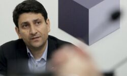 وزیر ارتباطات: بی‌نیازی به اینترنت بین‌الملل شوخی تلخی است