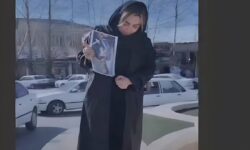 پهلوی سوزی توسط شیرزن بویراحمدی در میدان هفتم تیر یاسوج