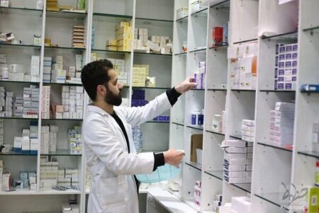 کمبود دارو ناشی از مسائل تولید و توزیع است نه قاچاق