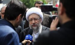 آملی لاریجانی: راهپیمایی ۲۲ بهمن پیام اقتدار ملی را به جهان ارسال کرد