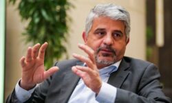 از خانه کوچک توحید تا عرشه جهانی ارتباطات؛روایت زندگی مخترع کد «رپتور»
