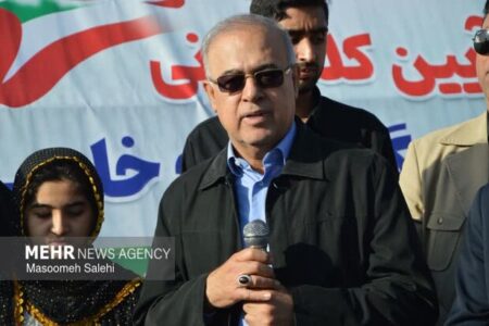 استاندار هرمزگان: خدمت‌رسانی به مردم فلسفه اصلی انقلاب اسلامی است