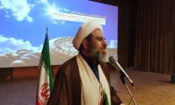 امام جمعه کوهدشت: نماز، دیوار ستبر بین انسان و گناه است