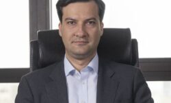دولت تصدی‌گری کامل در حوزه انرژی دارد