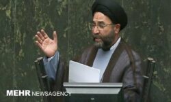 ذاکر: سپاه گره‌گشای مشکلات اقتصادی کشور است
