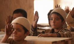 فرار از دام بیوگرافی‌های قهرمان‌محور؛ در «کوچ» قهرمان نمی‌بینید