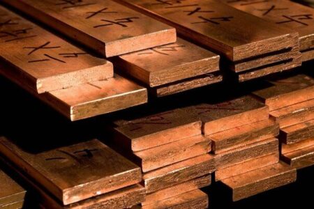 فشار فروش در بازار جهانی مس؛ تردید سرمایه گذاران، تعطیلات چین و تقاضای ضعیف
