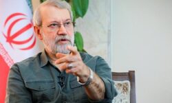 لاریجانی: آمریکایی‌ها باید نسبت به نقش مخرب صهیونیست‌ها هوشیار باشند
