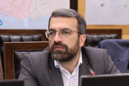 محمودی: حسن روحانی باید پاسخگوی خسارت‌های دوران مسئولیت خود باشد