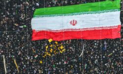 نیویورک‌تایمز: راهپیمایی ایرانی‌ها «نمایش ایستادگی» مردم ایران بود