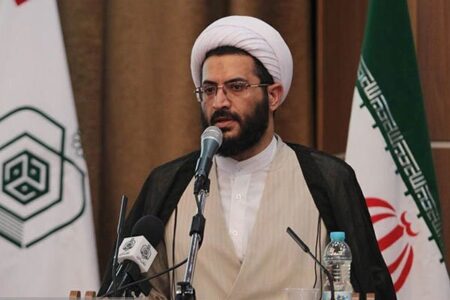 همه کتاب ارتشبد فردوست را بخوانند؛برنامه بهائیت برای تسخیر ارکان کشور