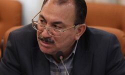 پاکمهر: ارز دارو و تجهیزات باید ۲۸ هزار و ۵۰۰ تومان باقی بماند 